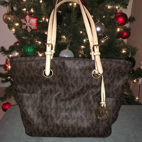 Michael Kors Handbags - Michael Kors signature logo tote